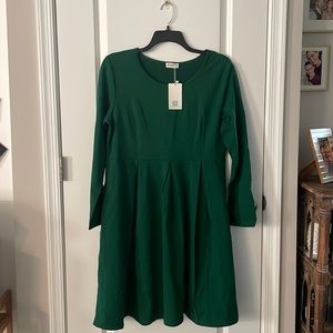 Emerald green, long sleeve, plus size. From Amazon few years ago. Never worn.